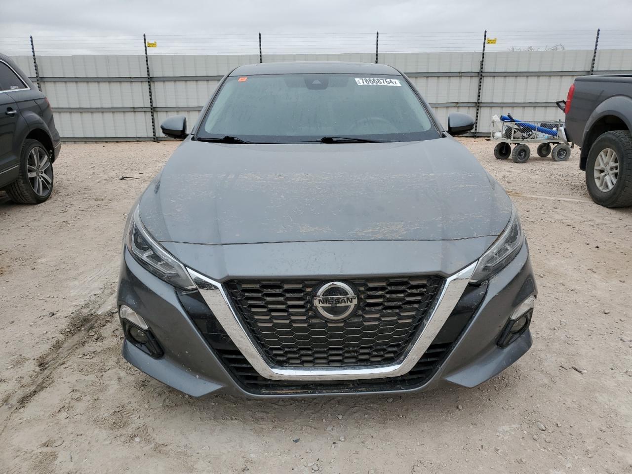 2021 Nissan Altima - Image 5