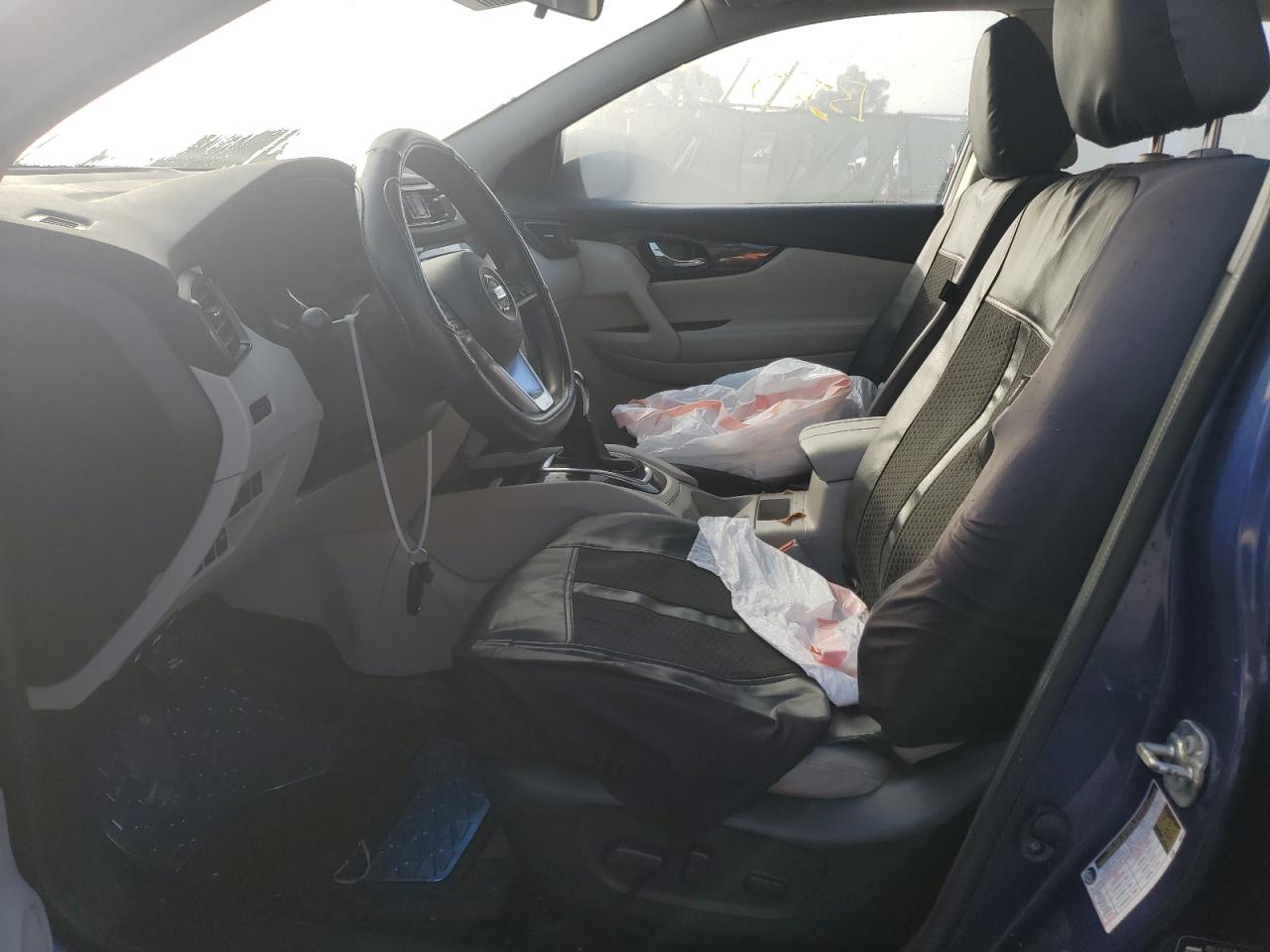 2019 Nissan Rogue - Image 7