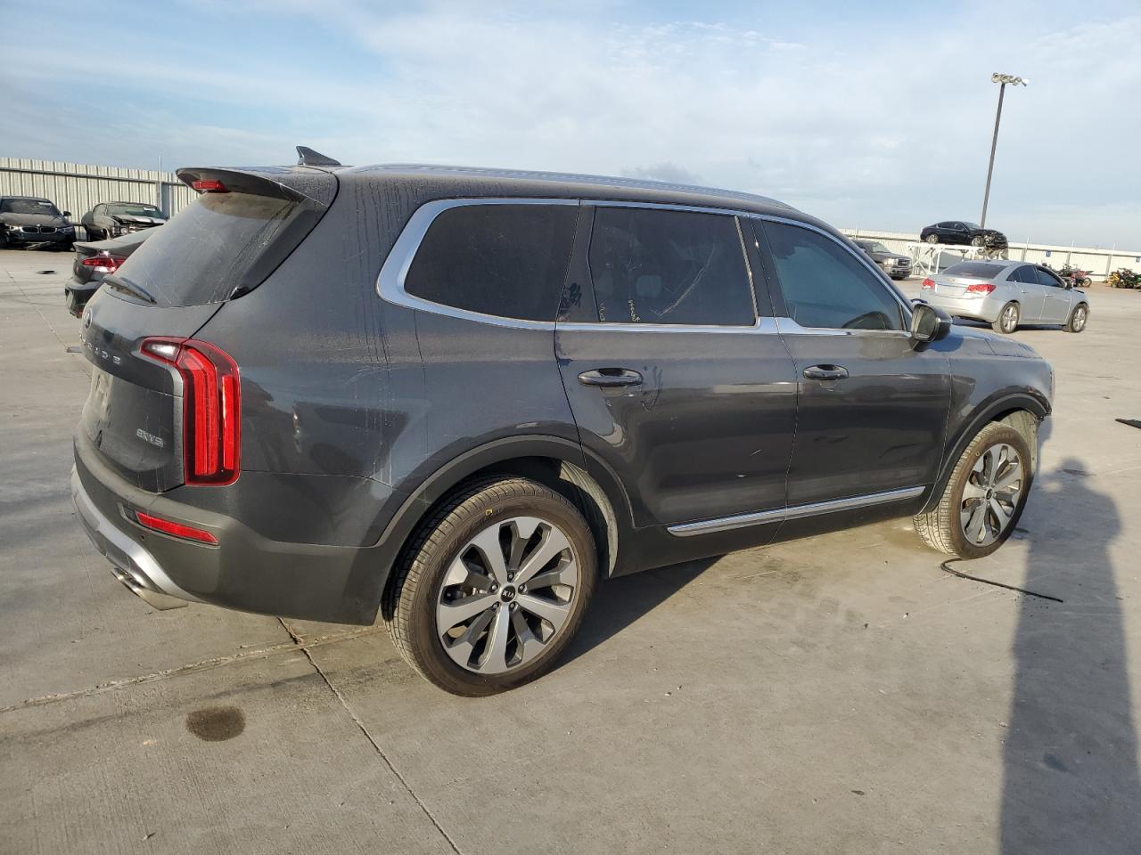2020 Kia Telluride - Image 3