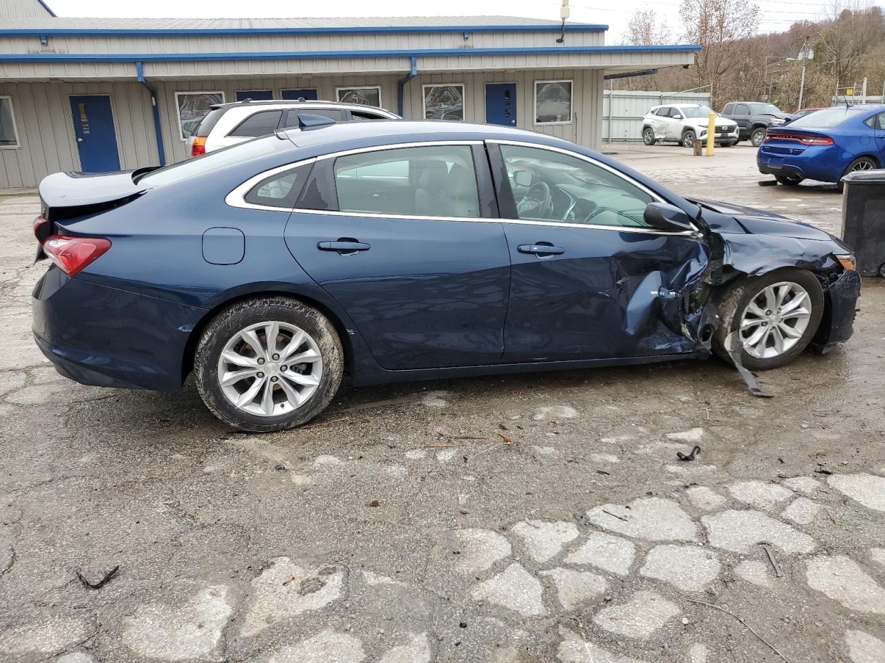 VIN 1G1ZD5ST5KF154468 2019 CHEVROLET MALIBU no.3