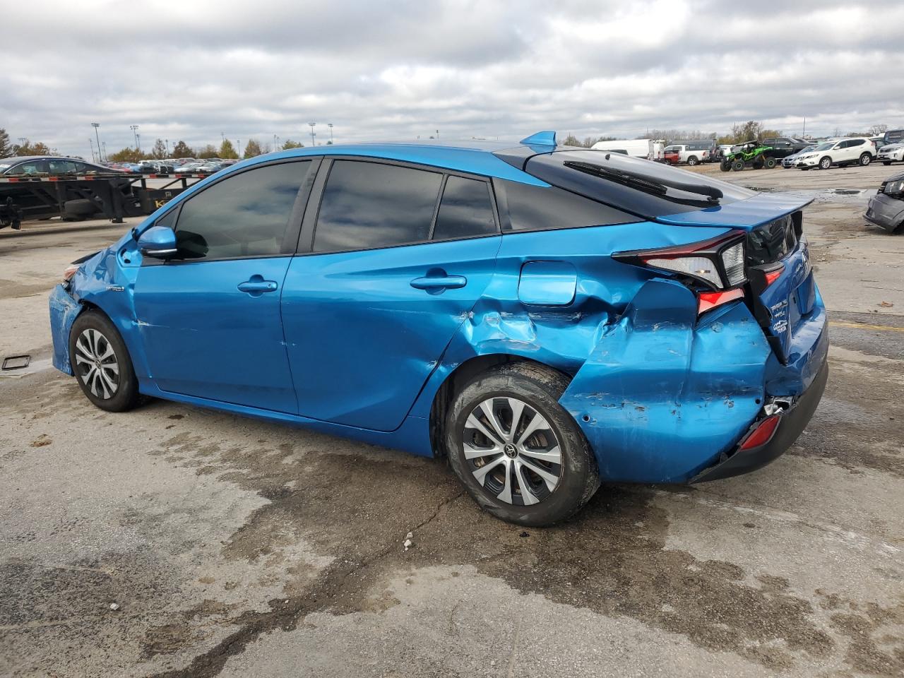 2019 Toyota Prius - Image 2