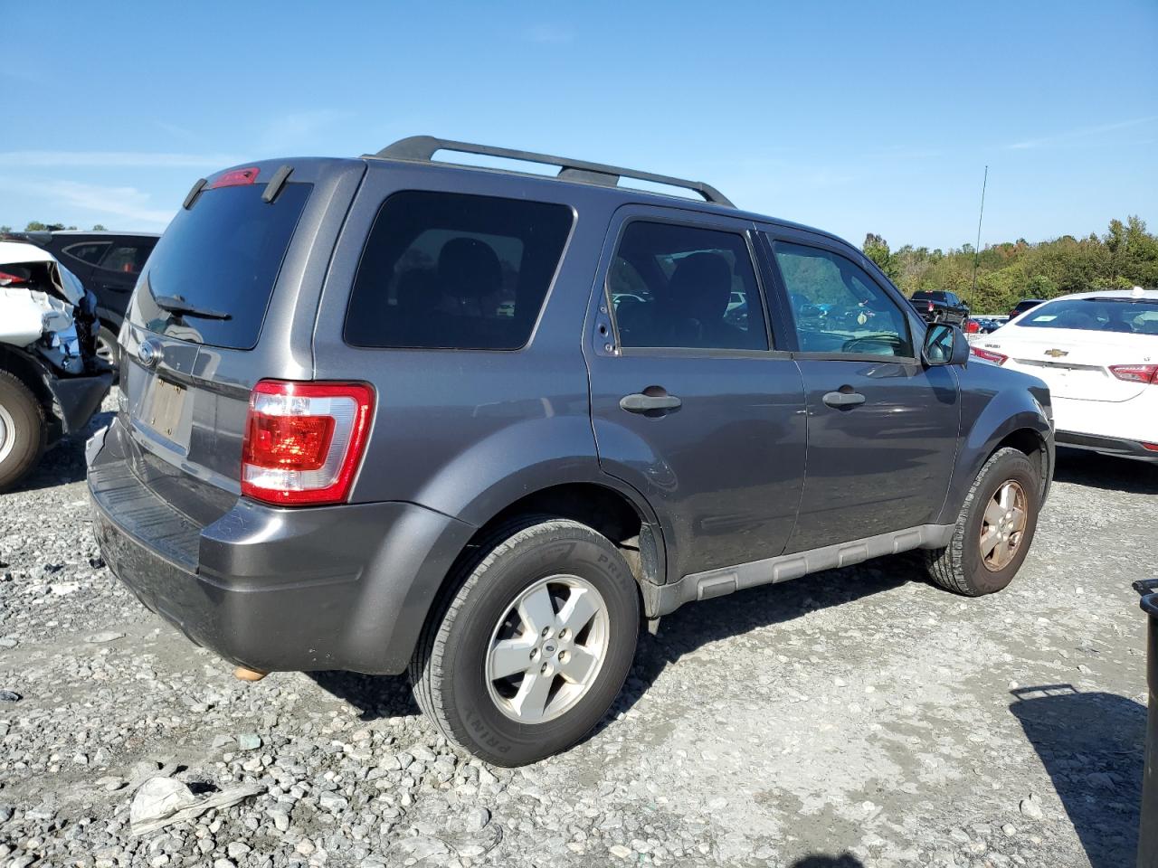 2009 Ford Escape - Image 3
