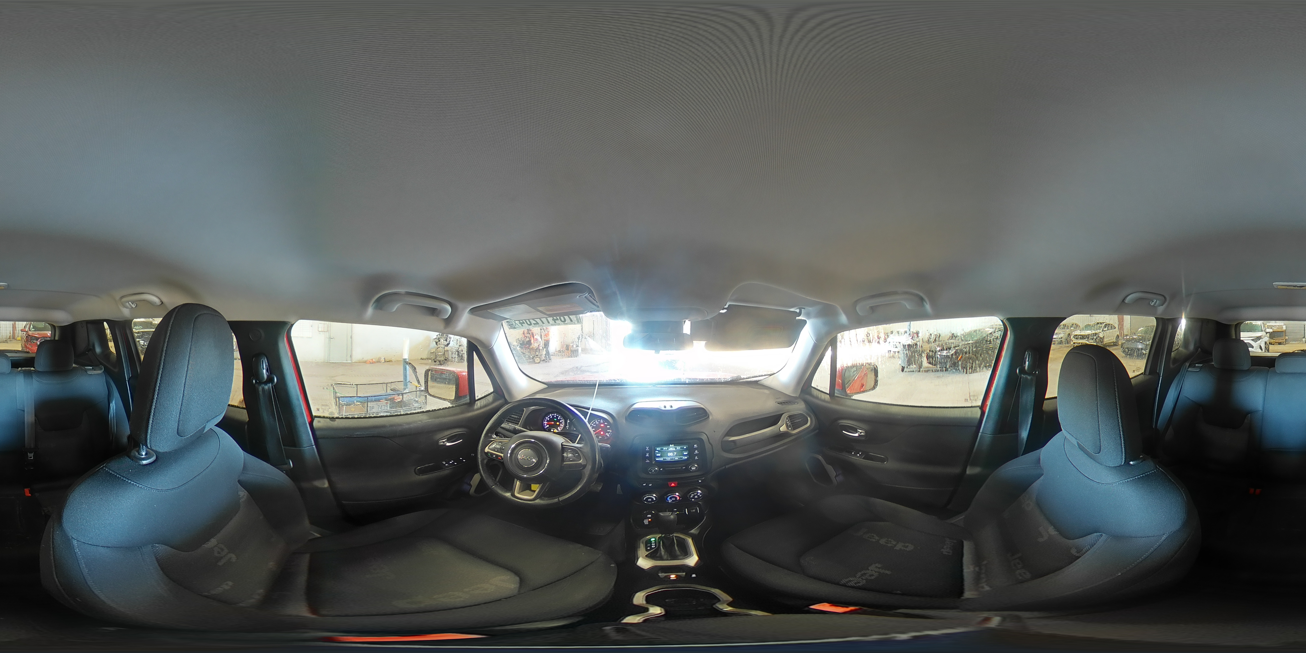 2015 Jeep Renegade - Image 15
