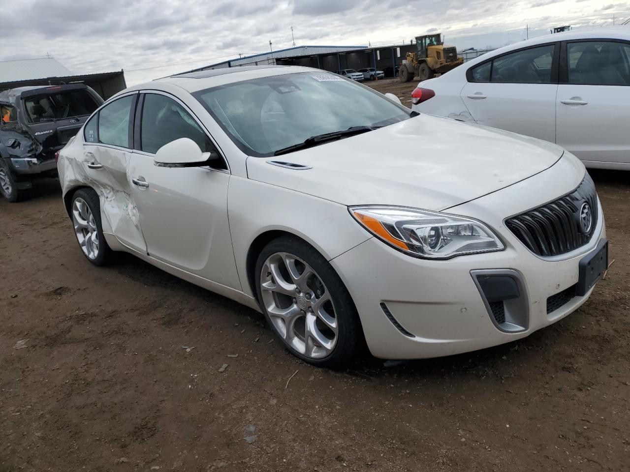 2014 Buick Regal - Image 4