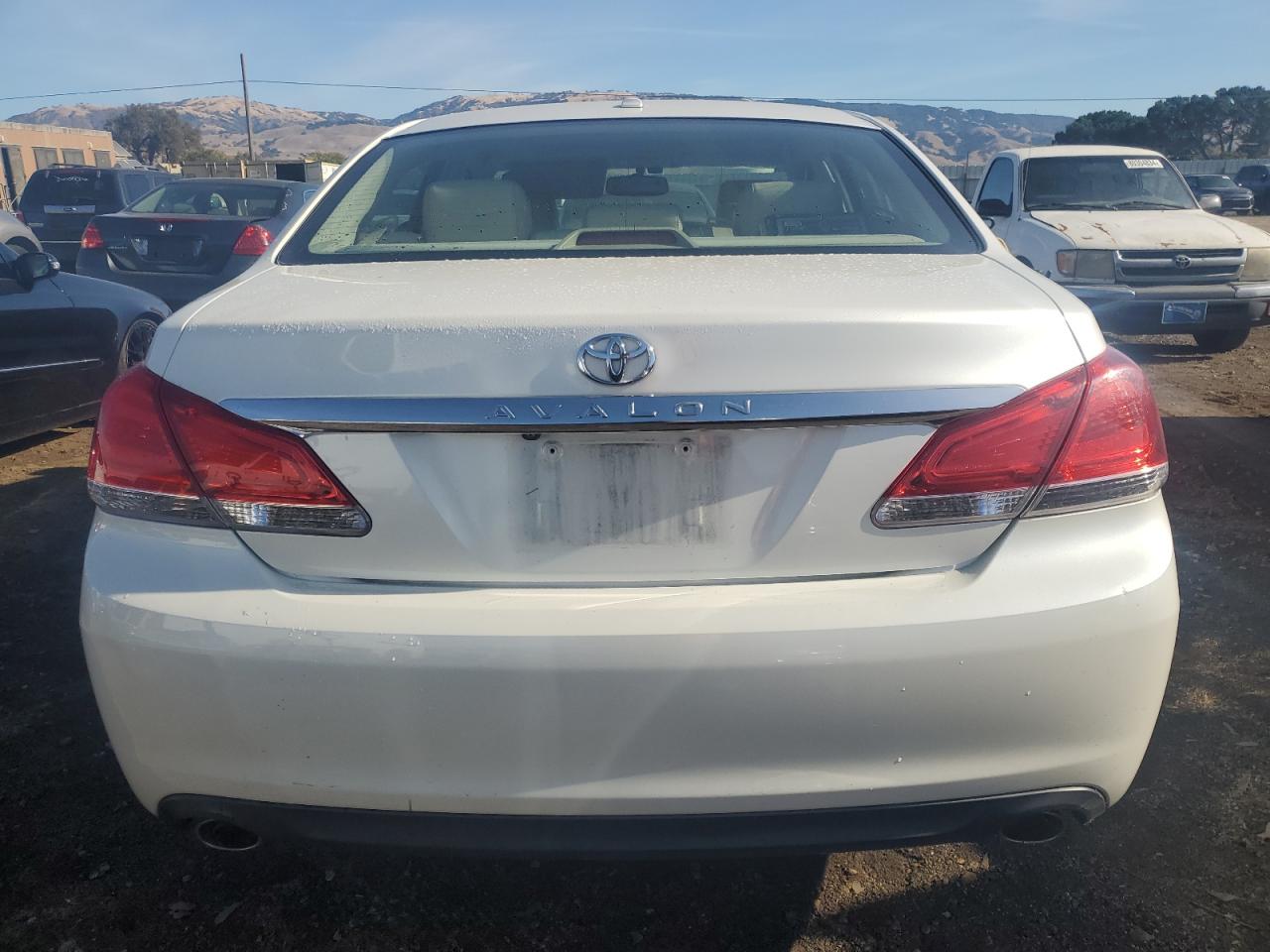 2011 Toyota Avalon Base VIN: 4T1BK3DB5BU384977 Lot: 80705284