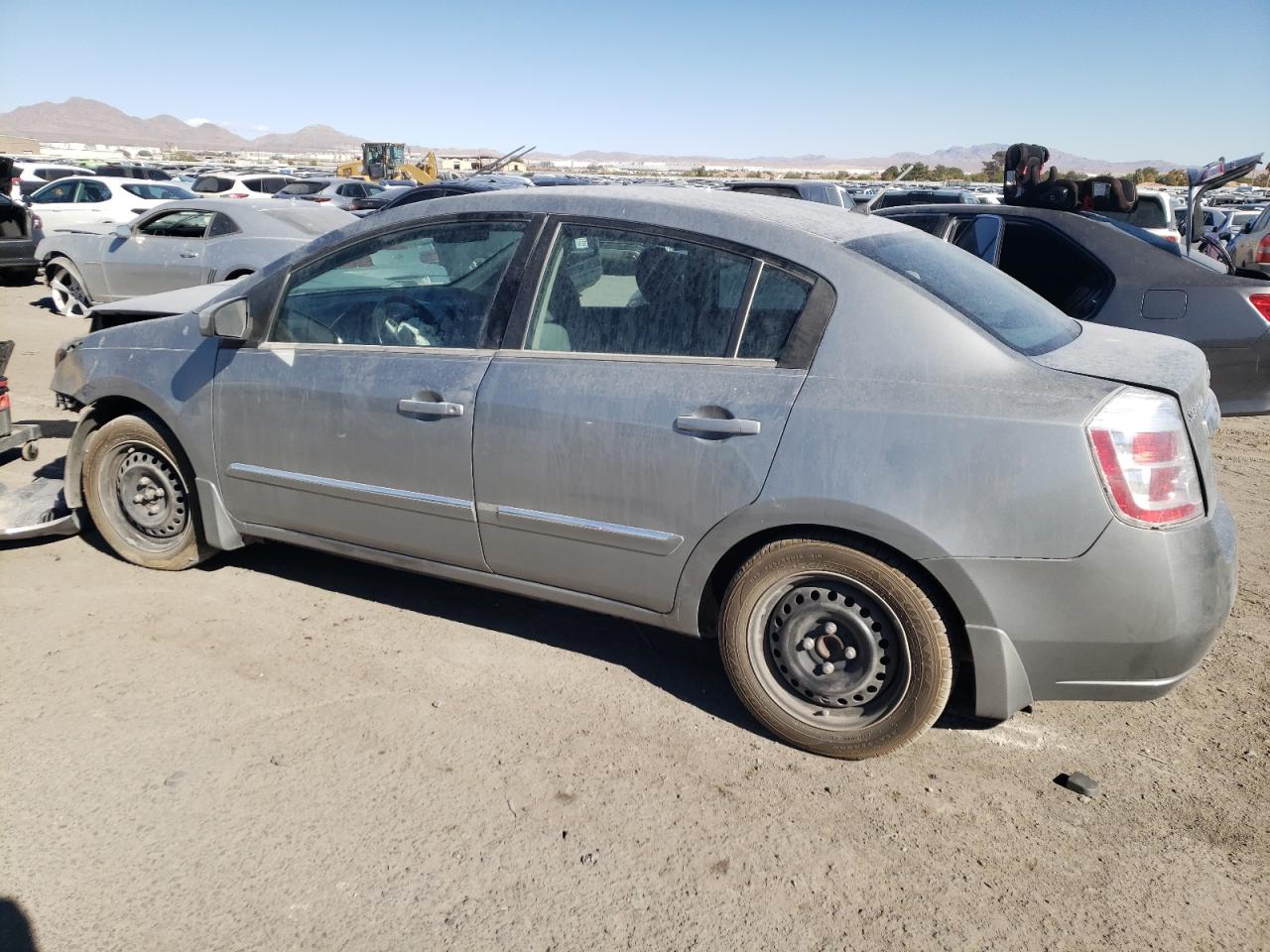 2010 Nissan Sentra - Image 2
