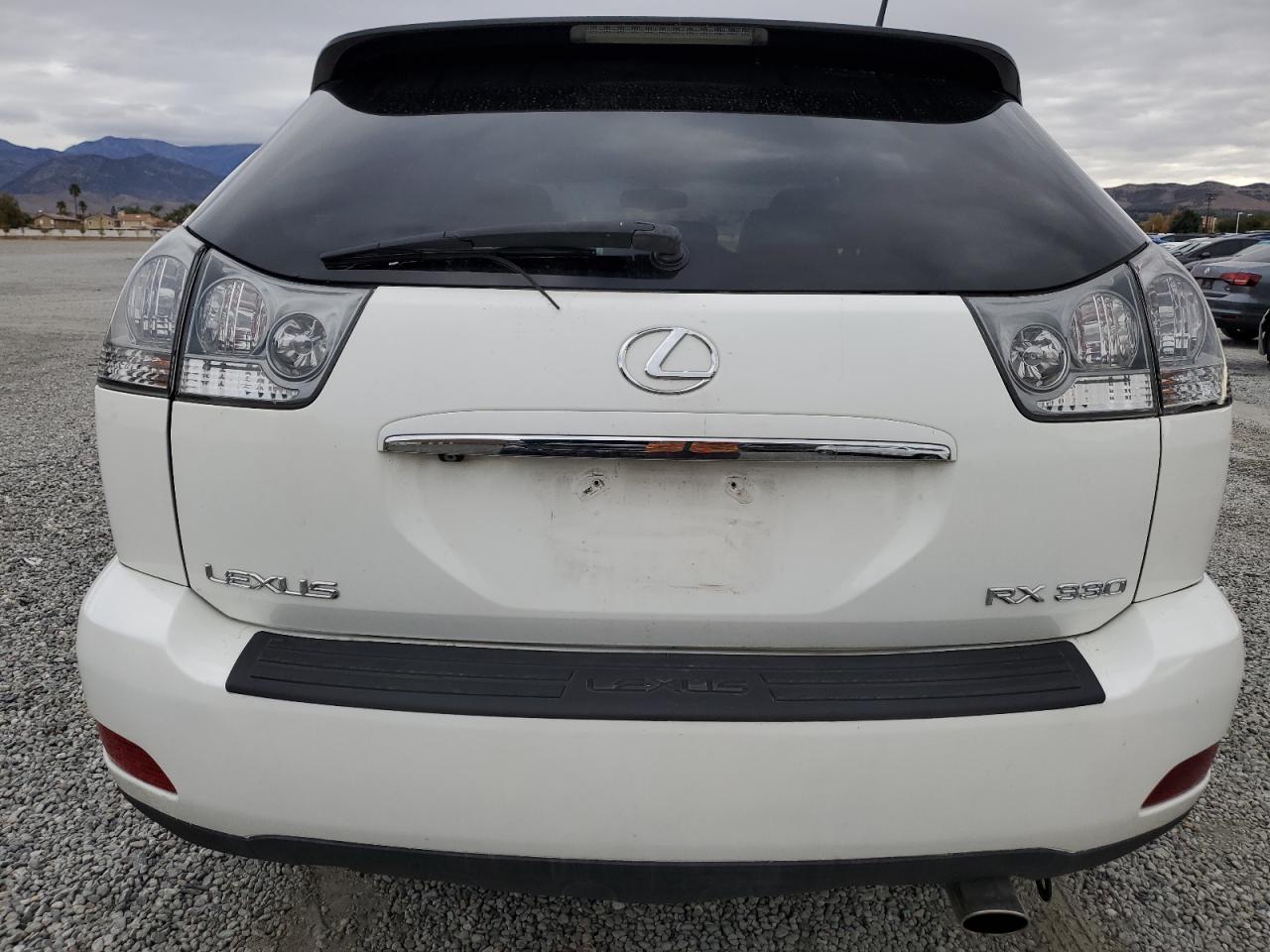 2005 Lexus RX - Image 6