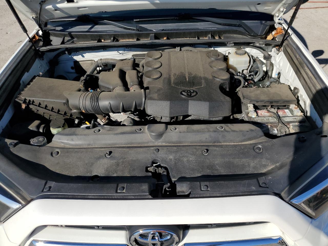 2014 Toyota 4Runner - Image 12