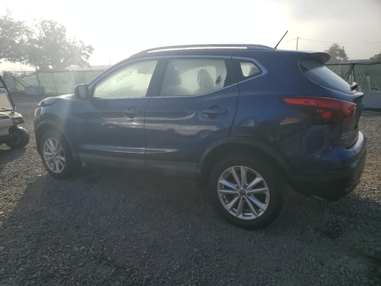 2019 Nissan Rogue - Image 2
