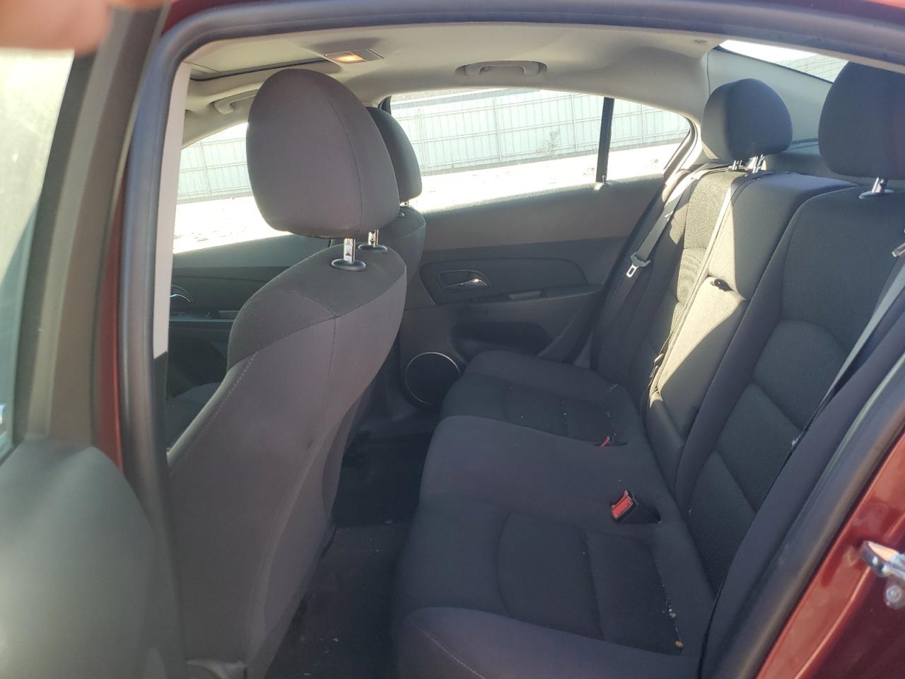 2015 Chevrolet Cruze - Image 11
