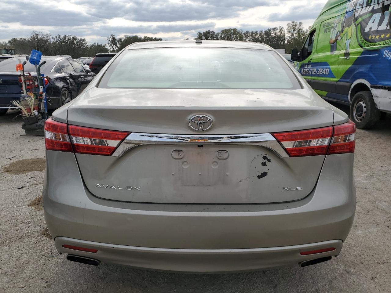 2014 Toyota Avalon - Image 6