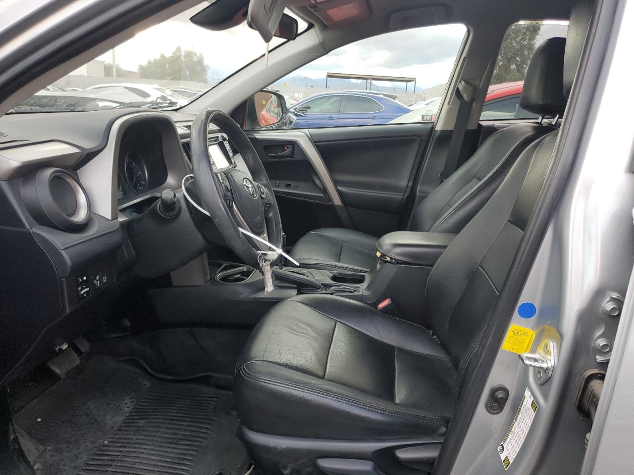 2018 Toyota RAV 4 - Image 7