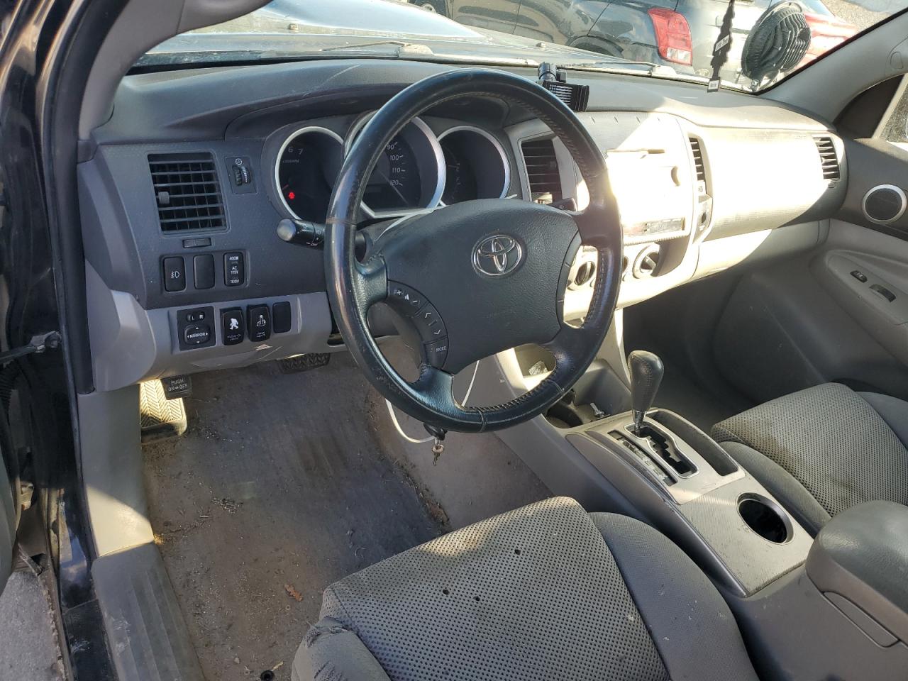 2008 Toyota Tacoma - Image 9