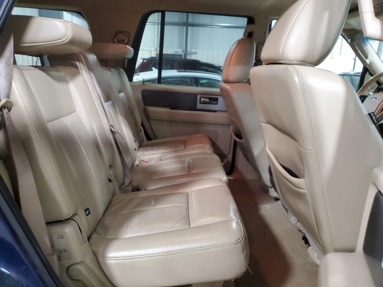 2012 Ford Expedition - Image 11