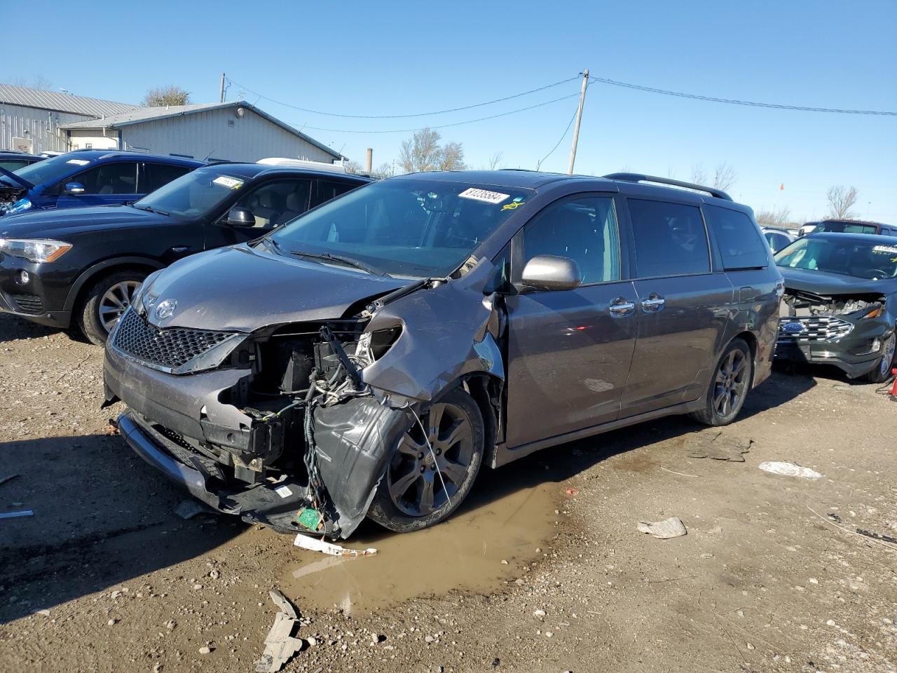 2015 TOYOTA SIENNA