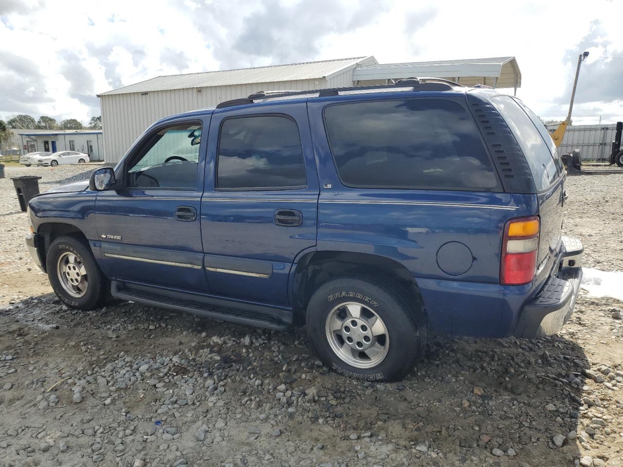 2002 Chevrolet Tahoe - Image 2