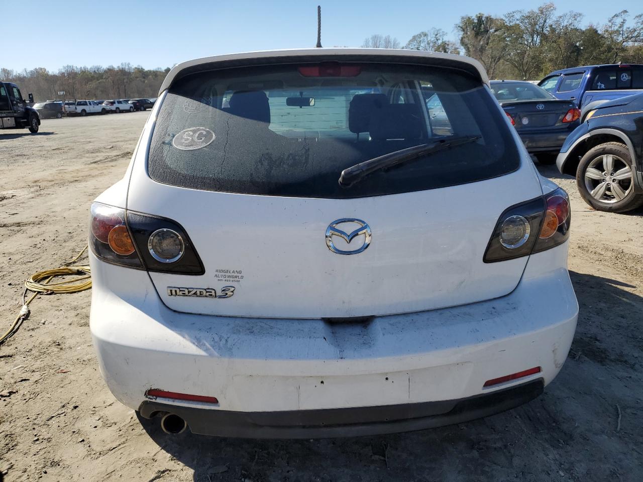 2004 Mazda 3 - Image 6