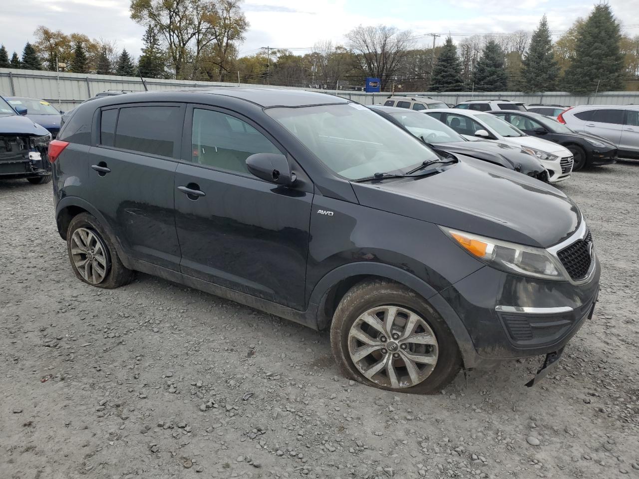 VIN KNDPBCAC5F7718789 2015 KIA SPORTAGE no.4