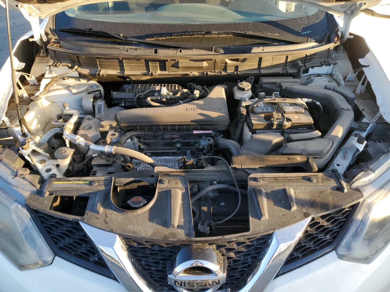 2015 Nissan Rogue - Image 14
