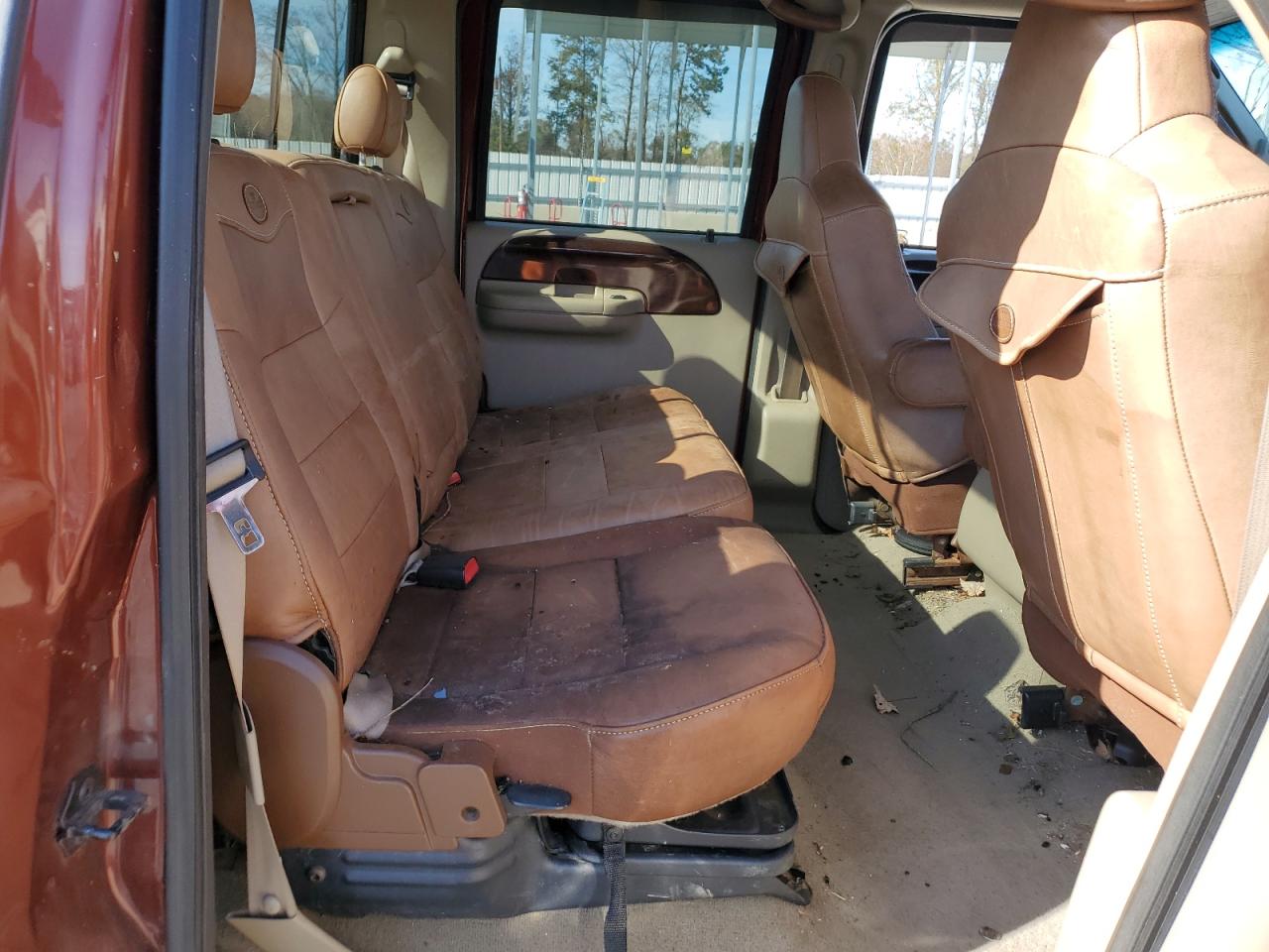 2005 Ford F250 - Image 10