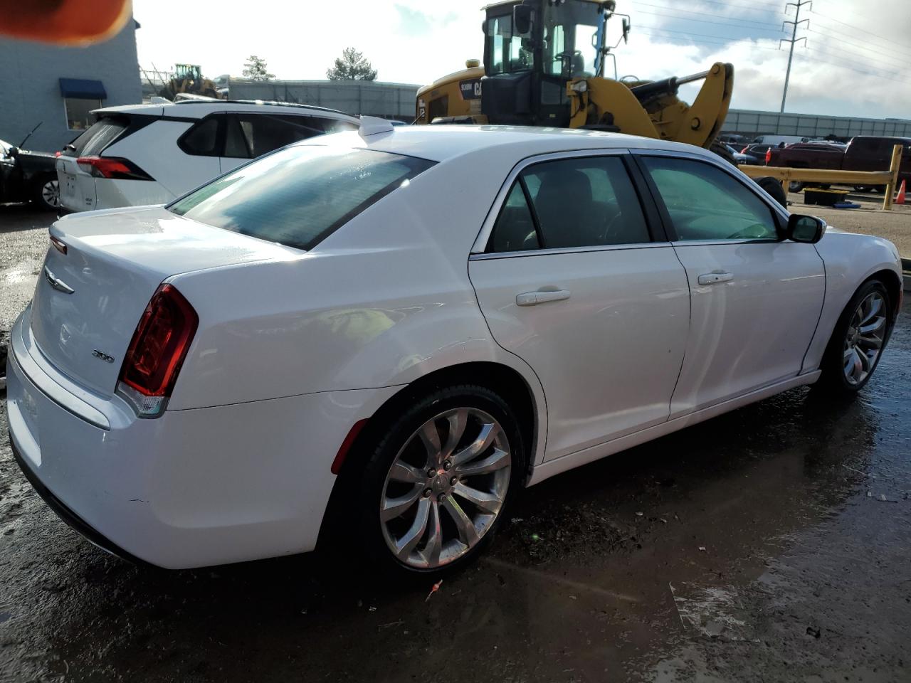 2021 Chrysler 300 - Image 3
