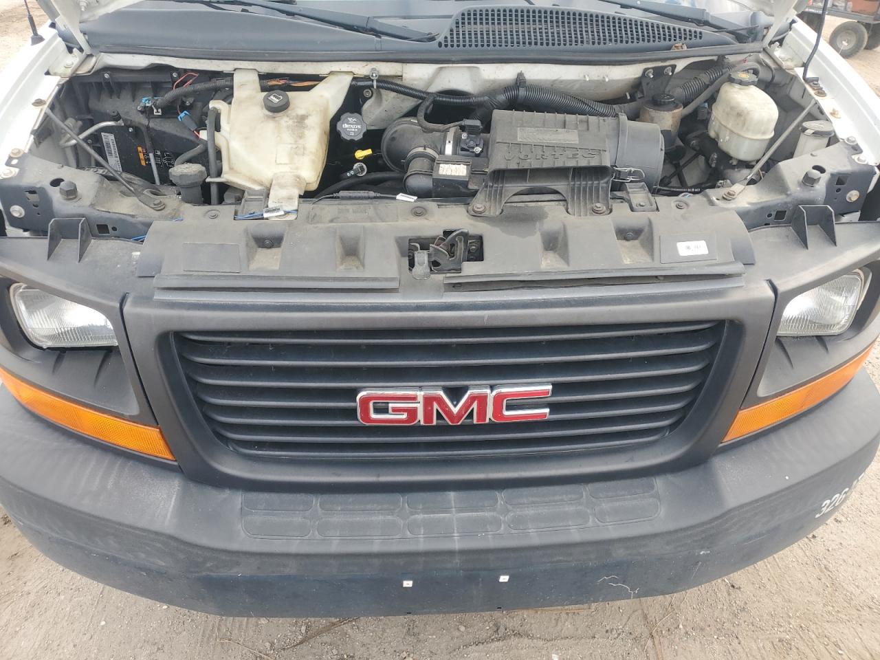 2016 GMC Savana Cutaway G3500 VIN: 1GD37SCGXG1242226 Lot: 81196744