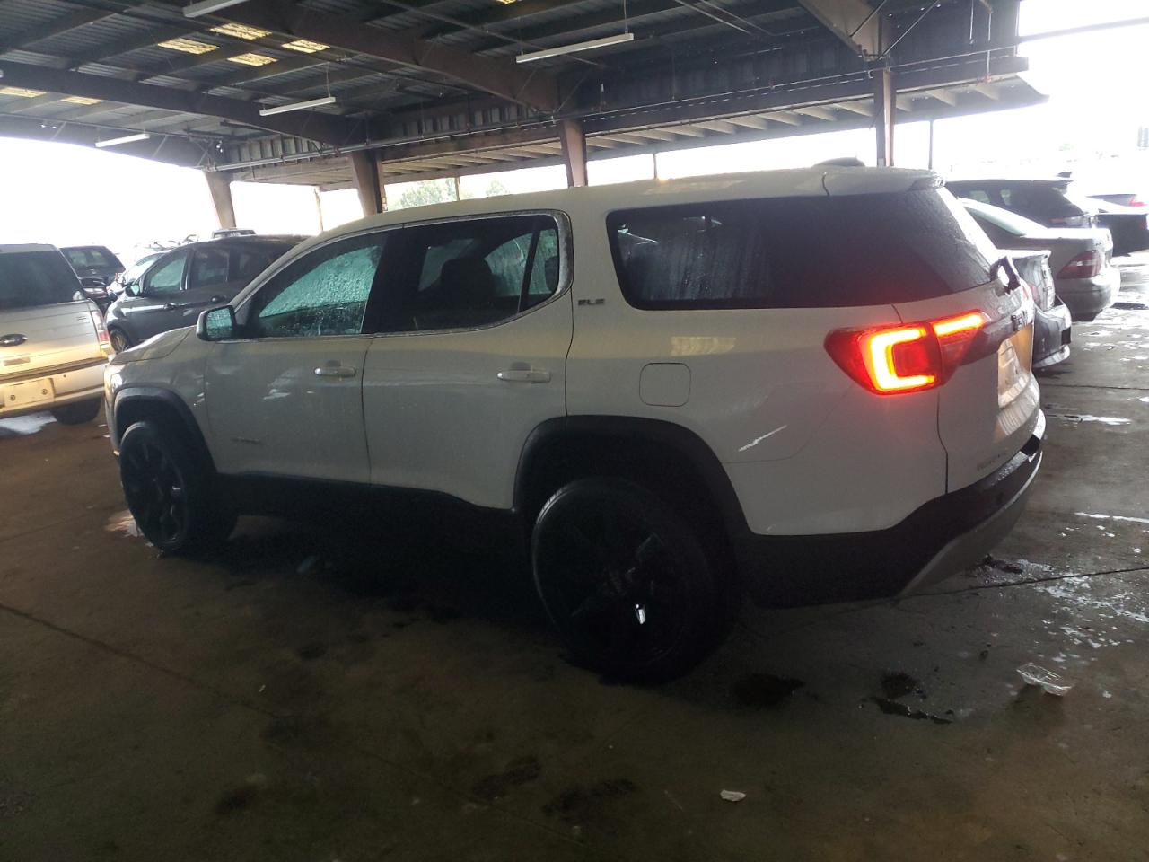 VIN 1GKKNKLA1HZ324497 2017 GMC ACADIA no.2