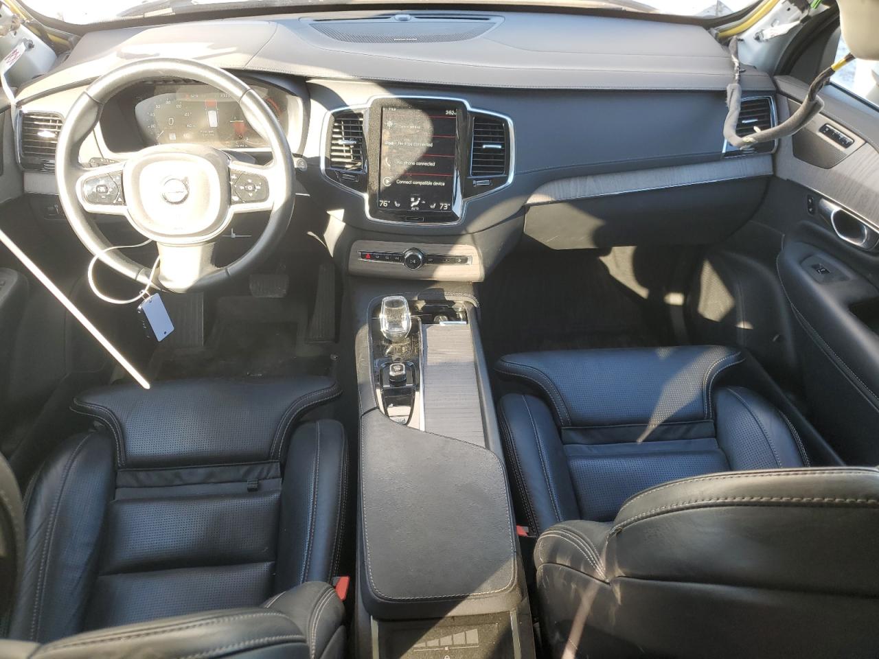 2022 Volvo XC90 - Image 8