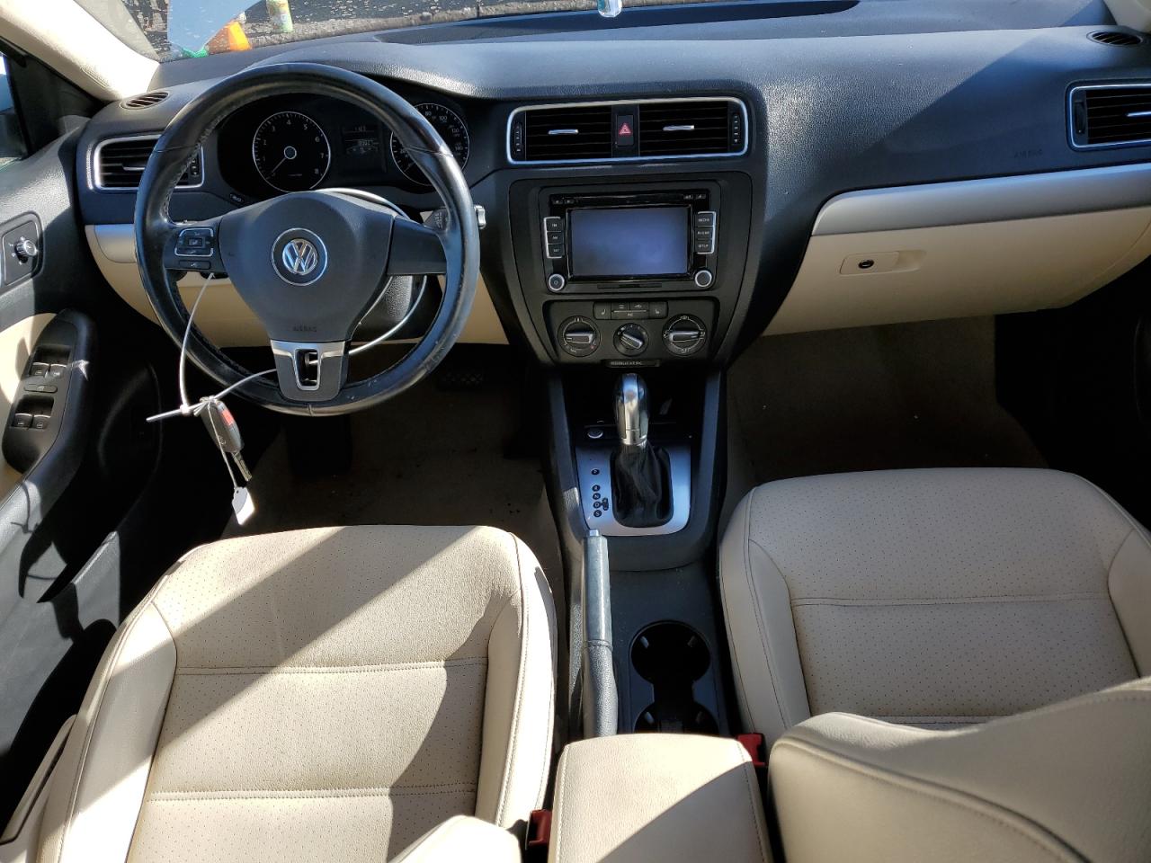 2014 Volkswagen Jetta - Image 8