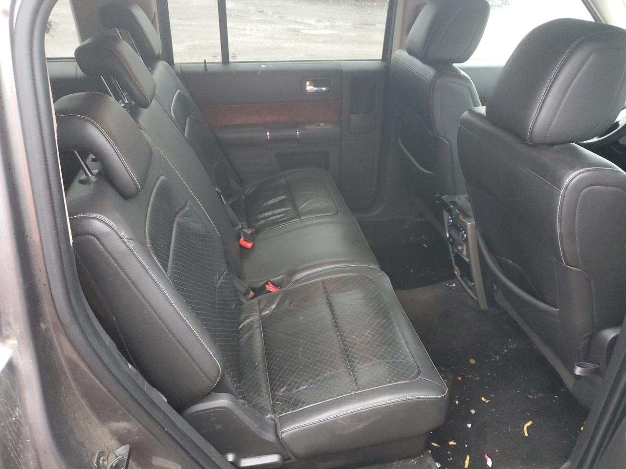 2010 Ford Flex - Image 11