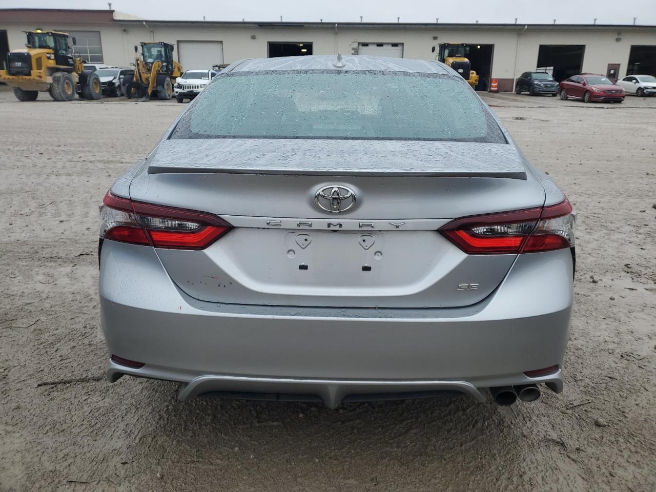 2022 Toyota Camry - Image 6