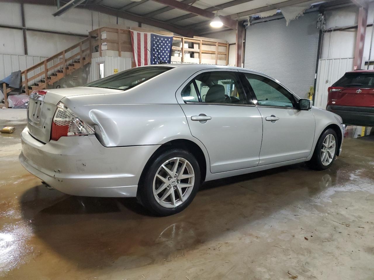 2010 Ford Fusion - Image 3