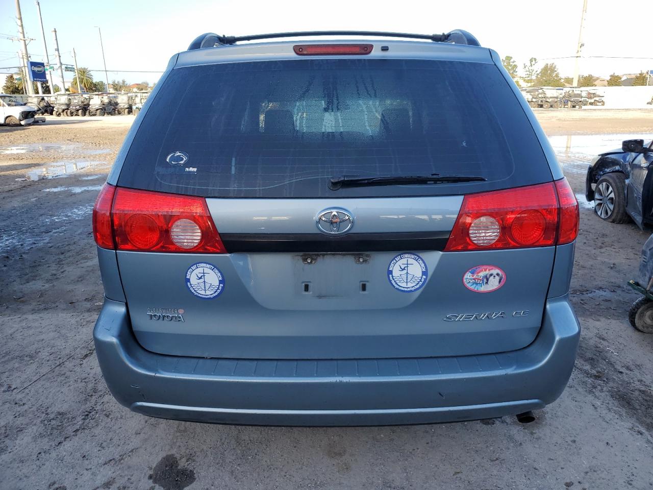 2010 Toyota Sienna - Image 6