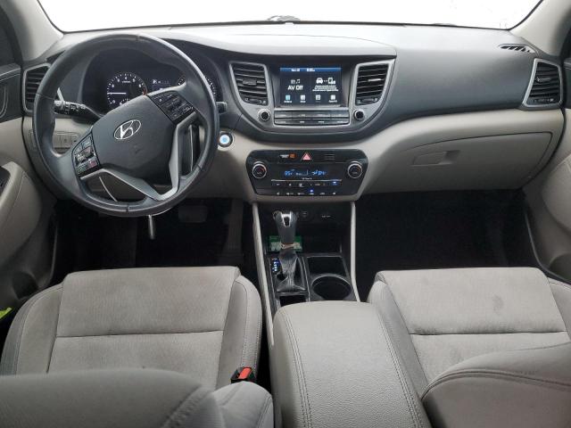  HYUNDAI TUCSON 2018 Серебристый