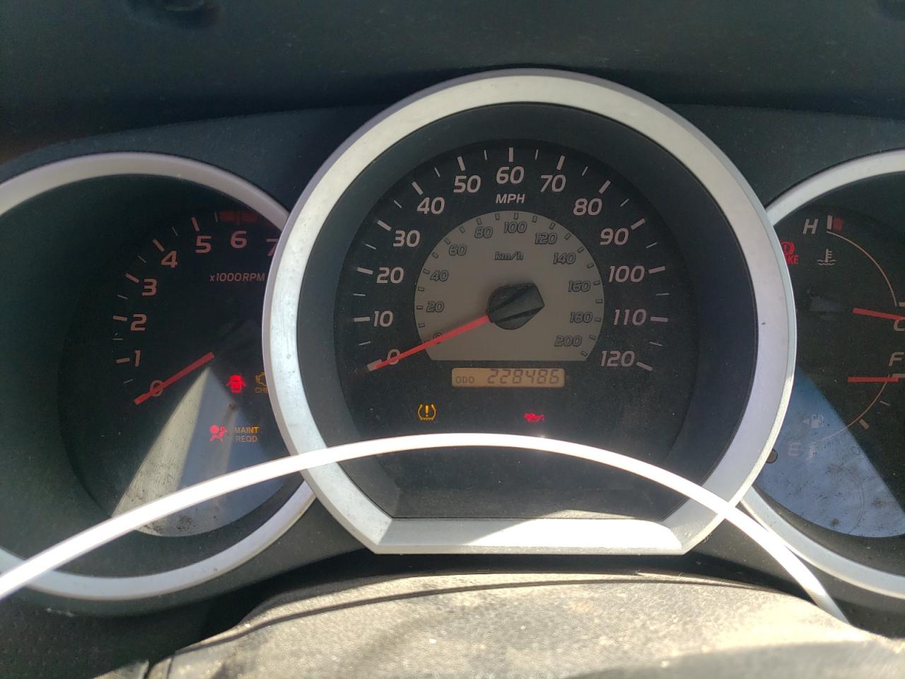 2006 Toyota Tacoma - Image 9