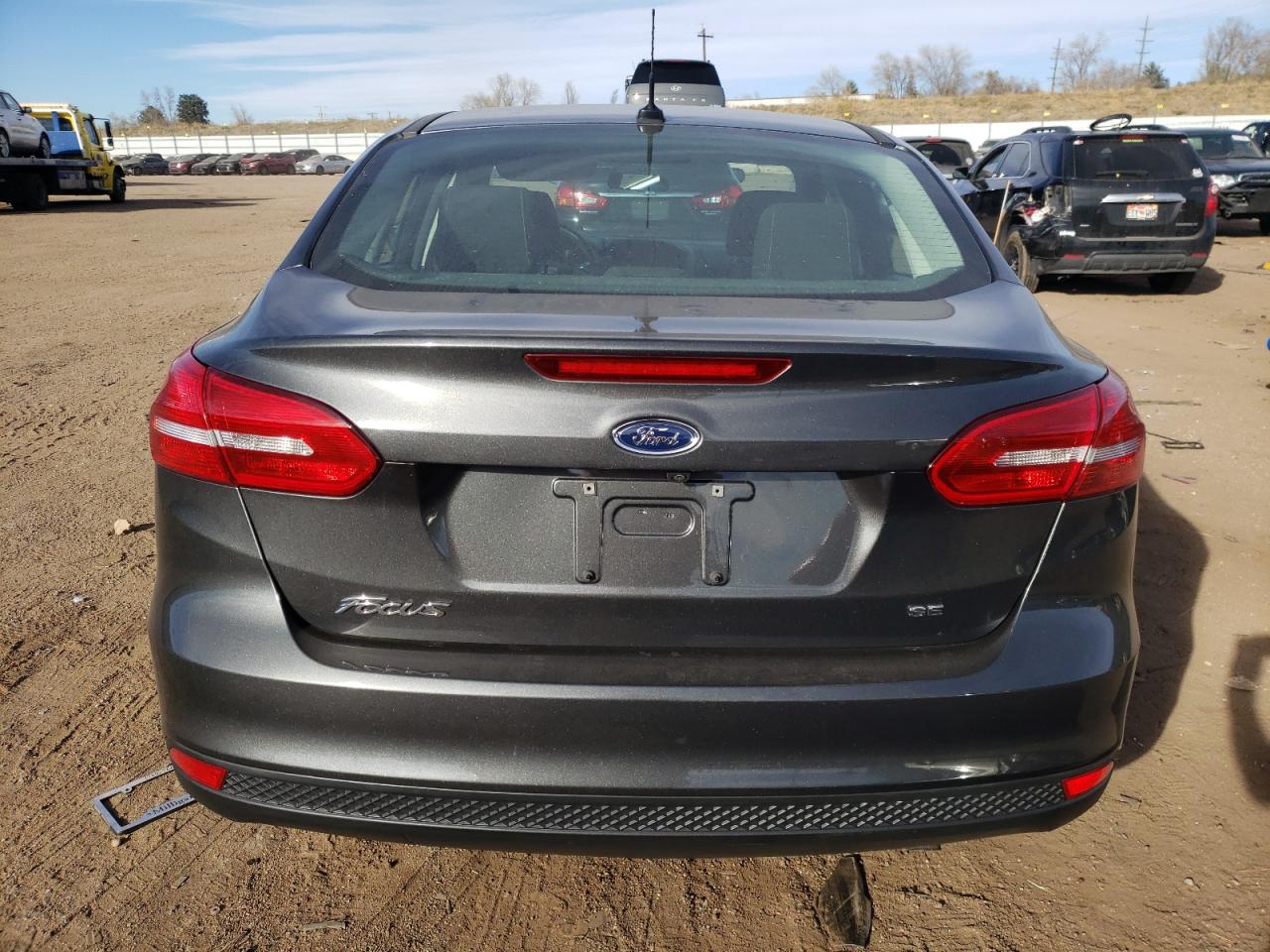 2018 Ford Focus Se VIN: 1FADP3F28JL251300 Lot: 81919604