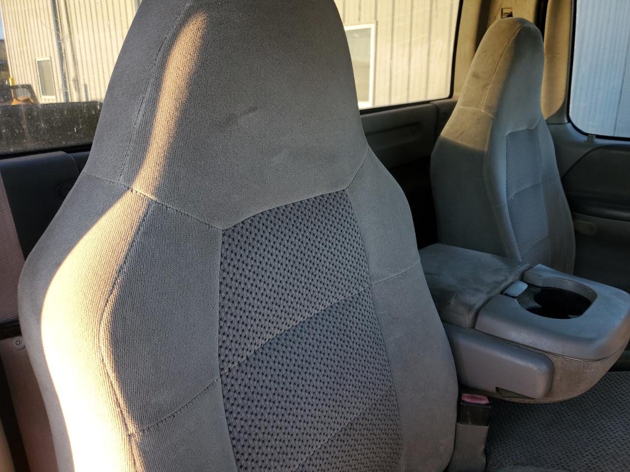 2001 Ford F-150 - Image 10