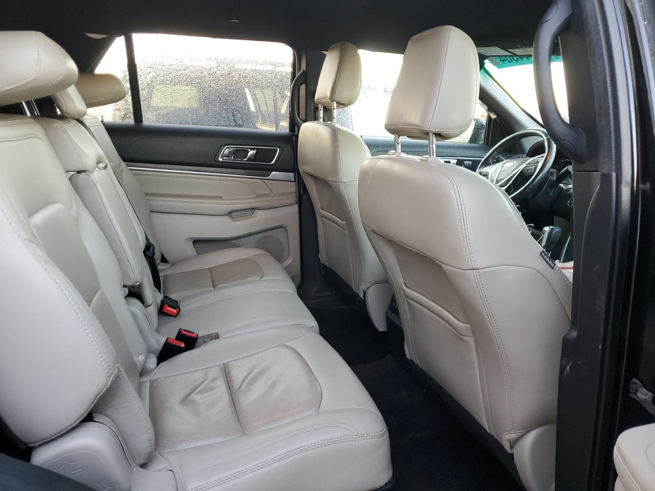 2018 Ford Explorer - Image 11