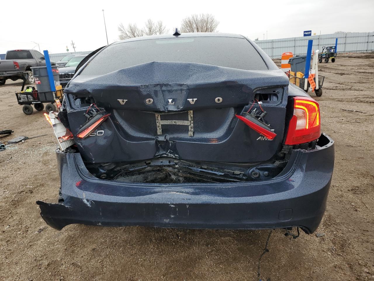 2015 Volvo S60 - Image 6