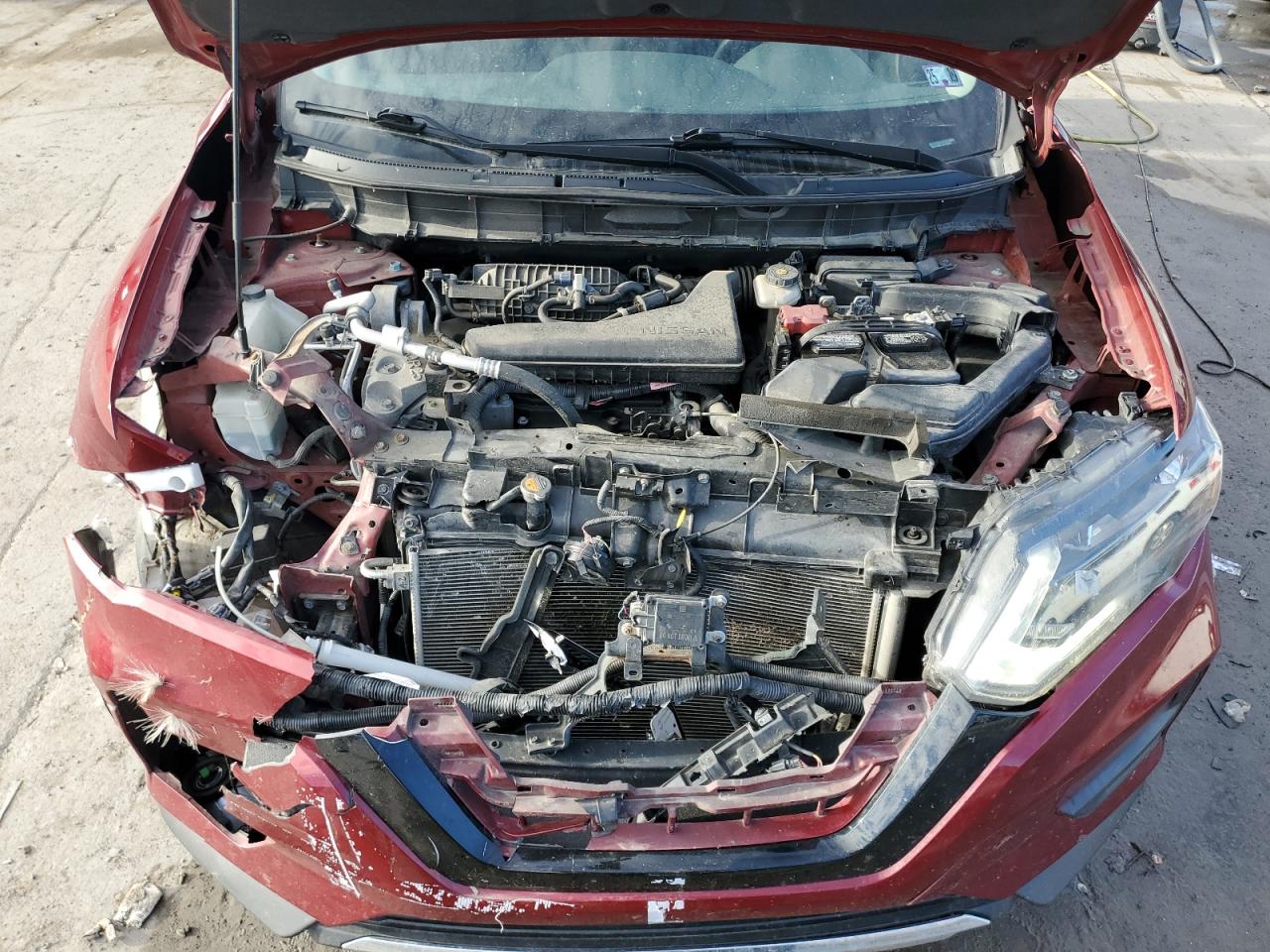 2018 Nissan Rogue - Image 12