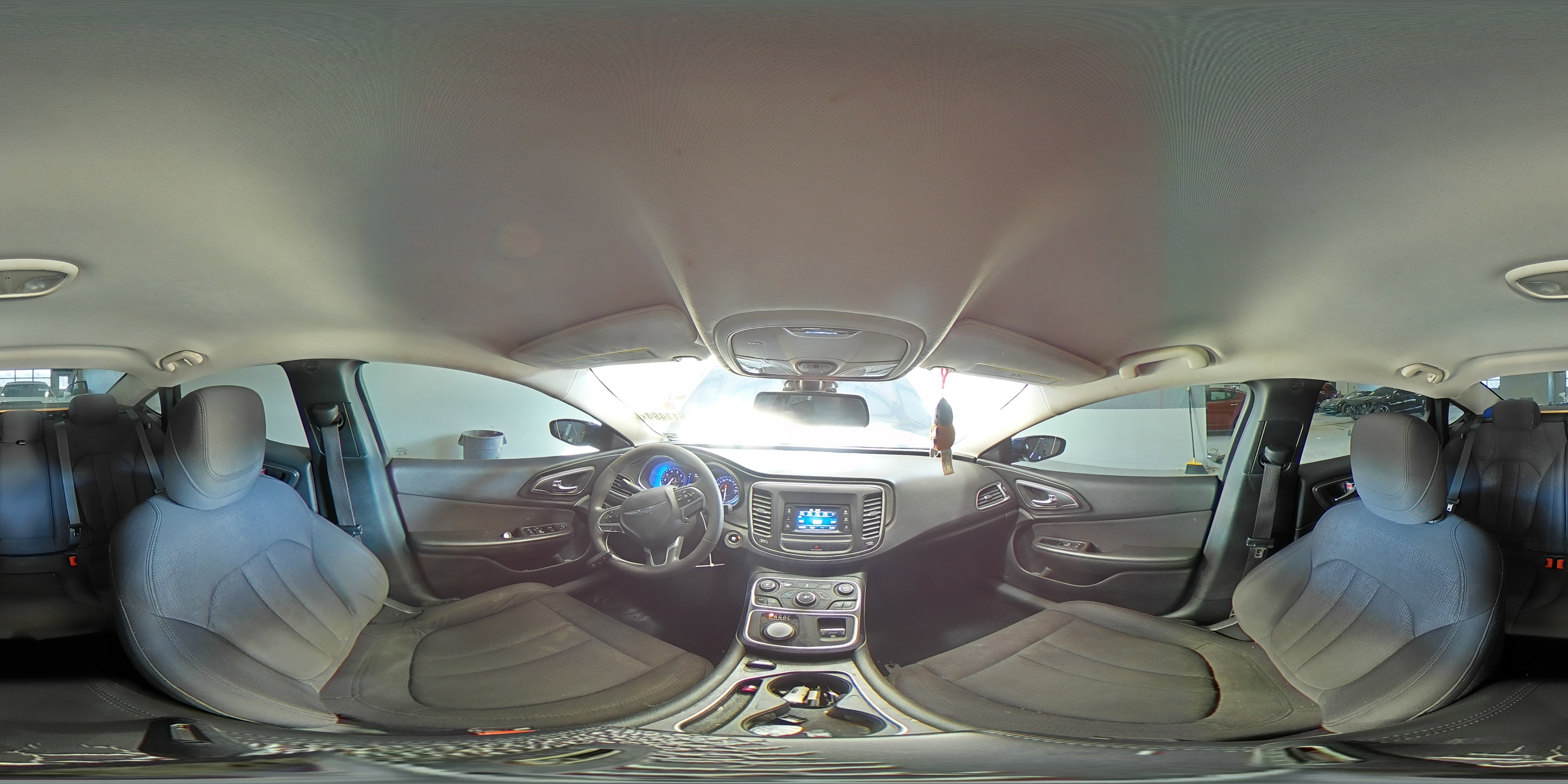 2015 Chrysler 200 - Image 13