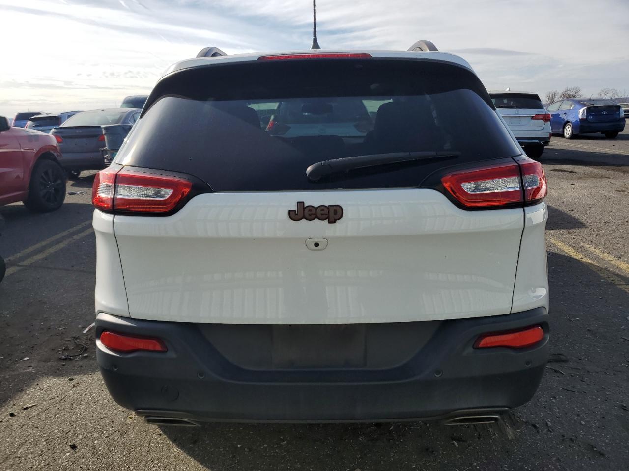 2016 Jeep Cherokee Latitude VIN: 1C4PJLCS5GW275915 Lot: 80885004