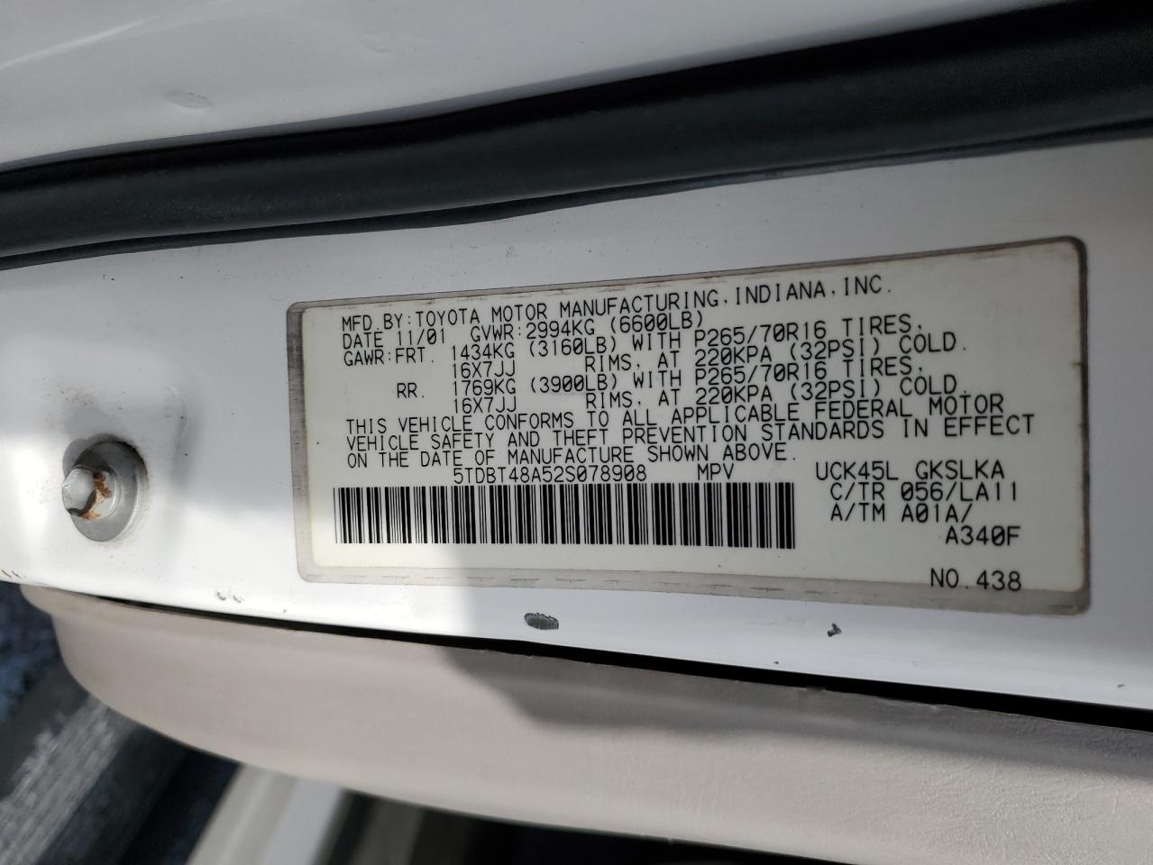 2002 Toyota Sequoia - Image 16