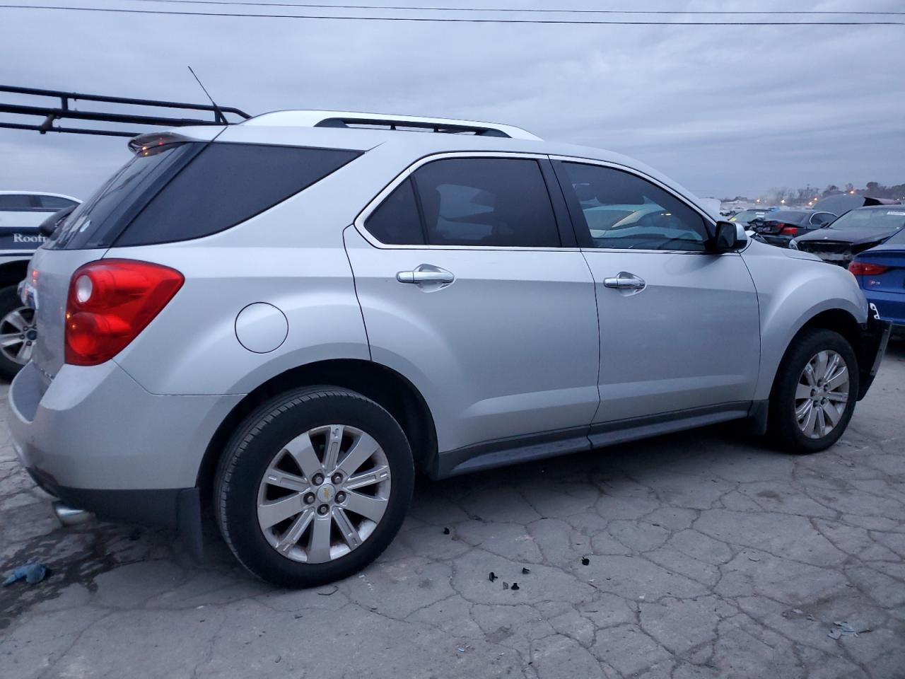 2010 Chevrolet Equinox - Image 3