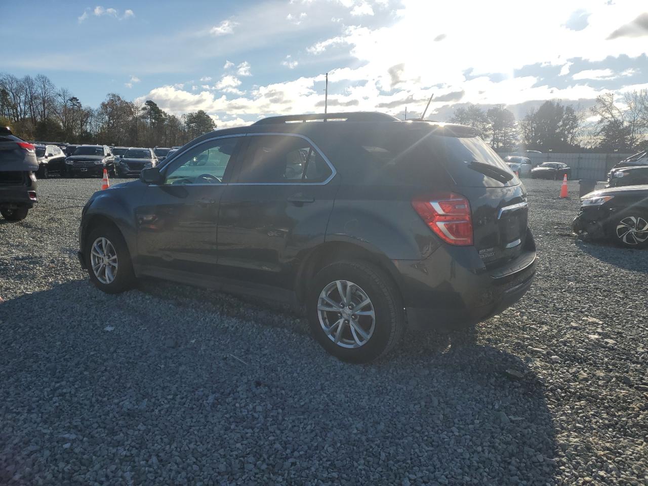 2017 Chevrolet Equinox - Image 2