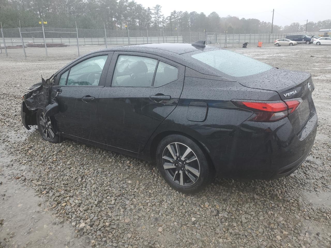 2021 Nissan Versa - Image 2