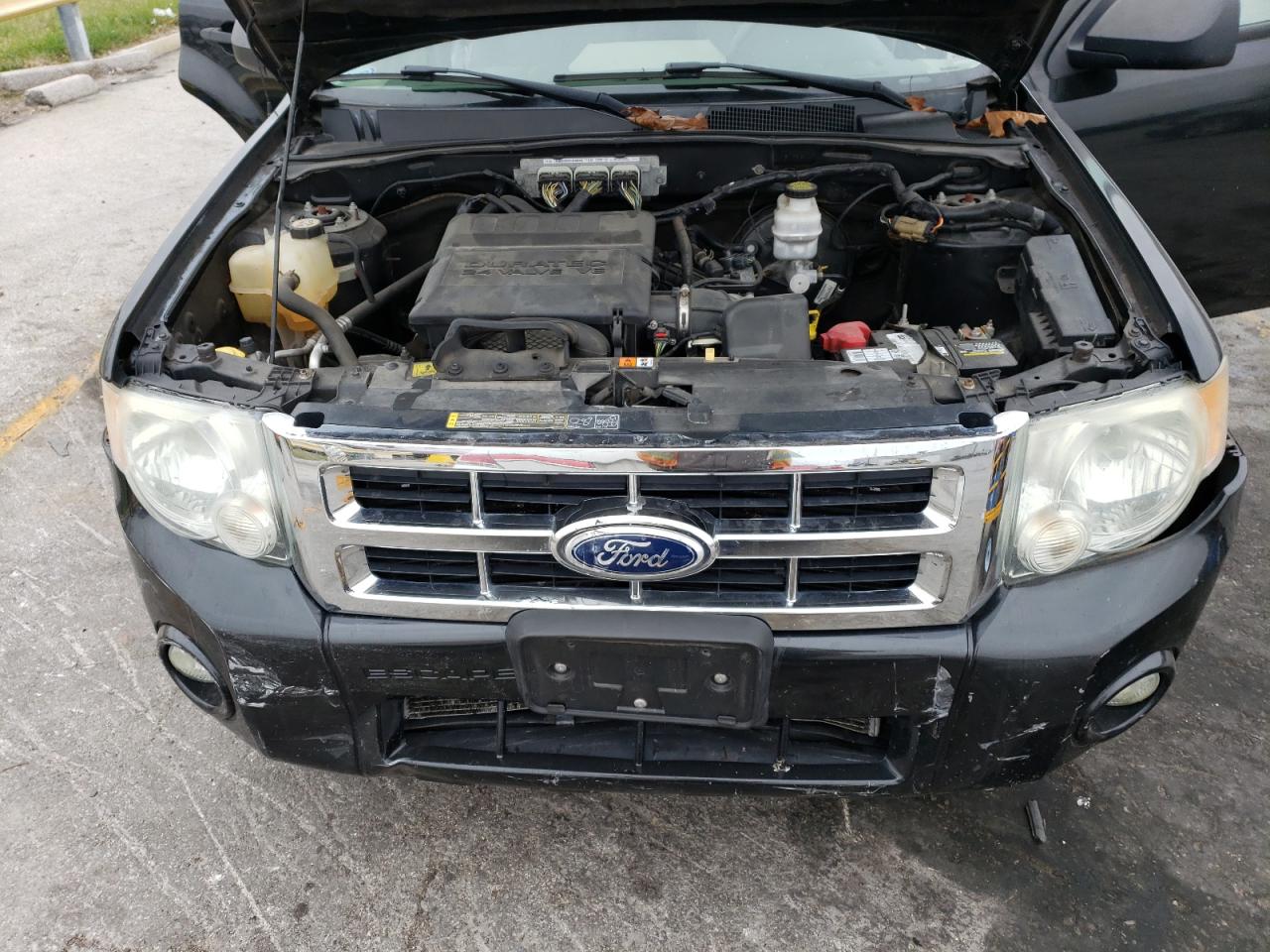 2011 Ford Escape - Image 12
