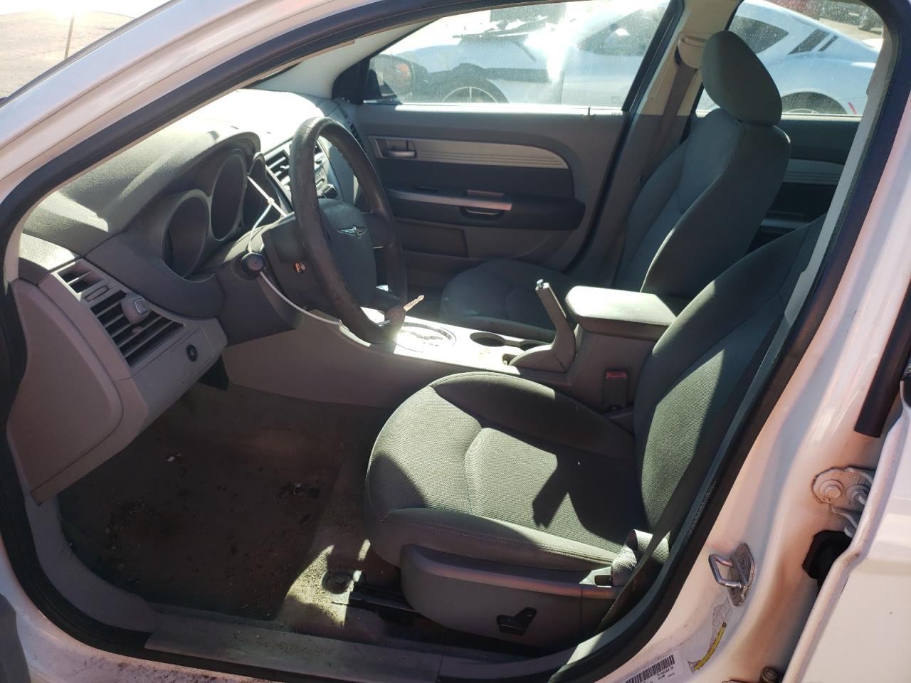 2007 Chrysler Sebring VIN: 1C3LC46R57N632687 Lot: 84855264