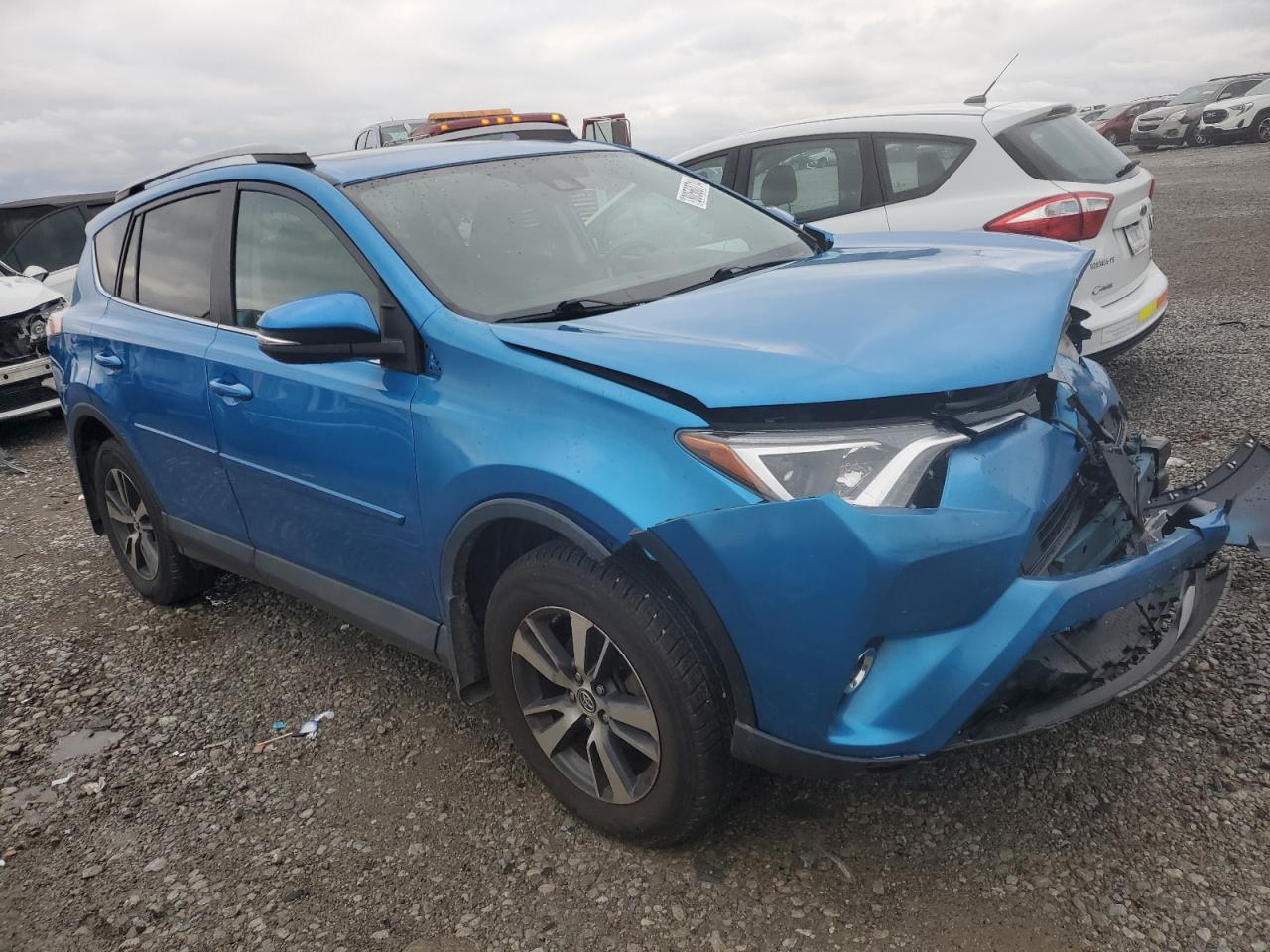 2017 Toyota RAV 4 - Image 4