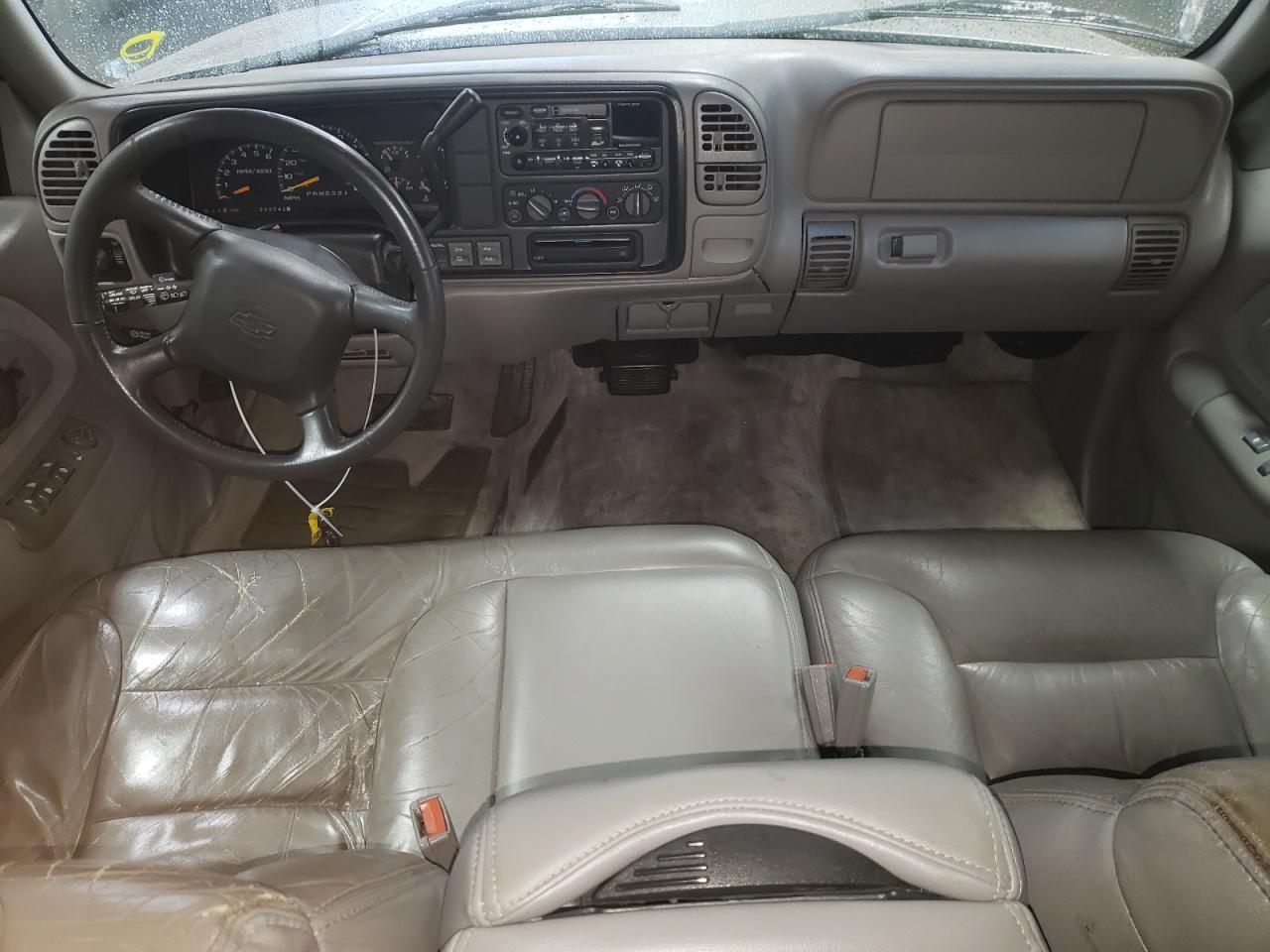 1999 Chevrolet Suburban K1500 VIN: 1GNFK16R5XJ342829 Lot: 81131284